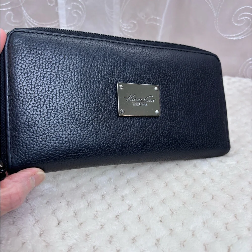 Kenneth Cole New York Black Pebbled Leather Women’s Zip Around Wallet